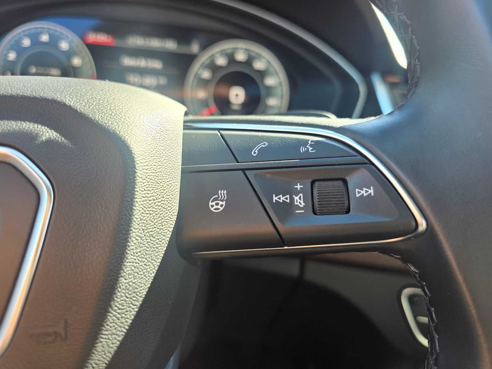 2023 Audi Q5 S line Premium Plus