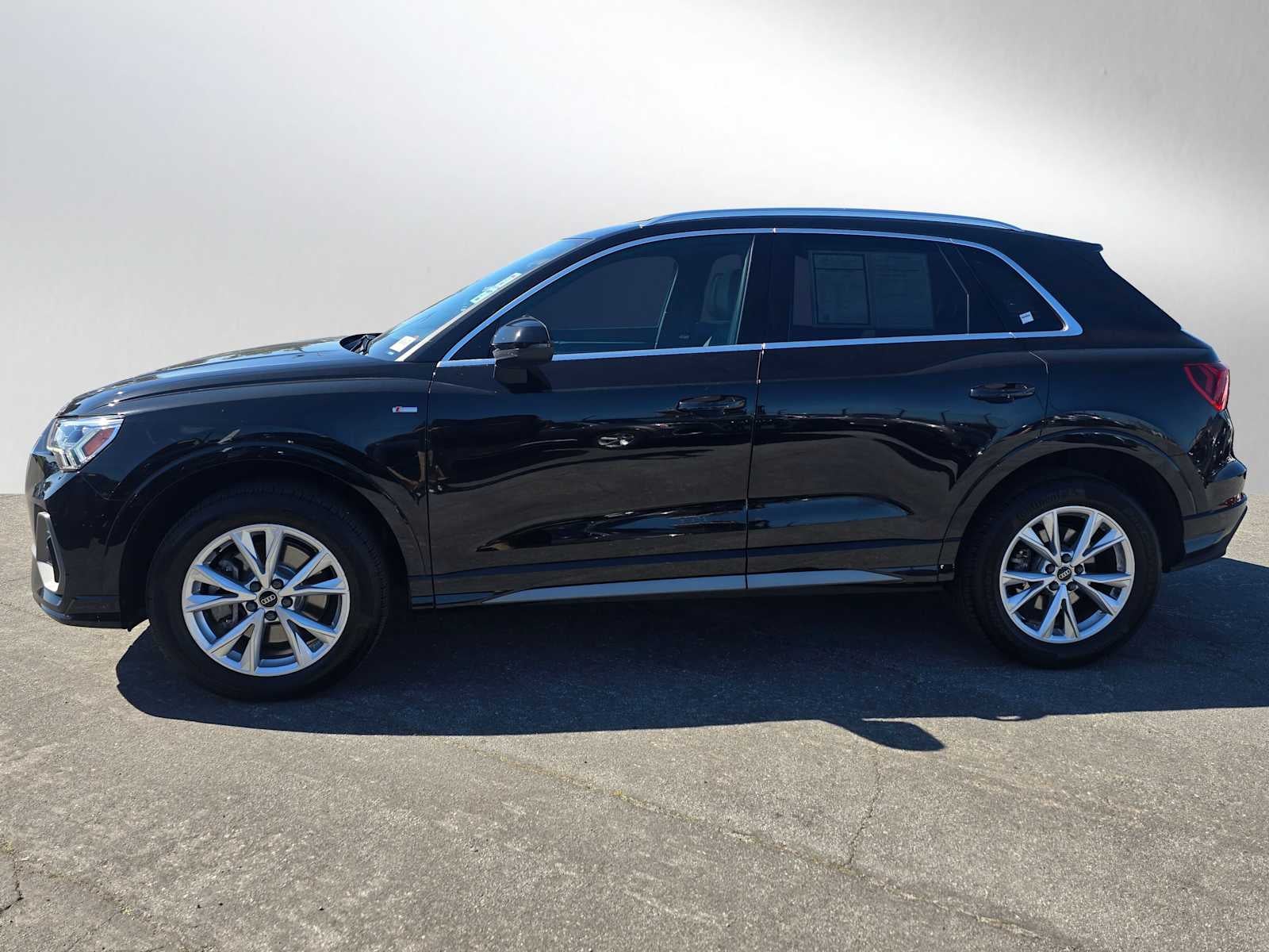 2023 Audi Q3 S line Premium Plus
