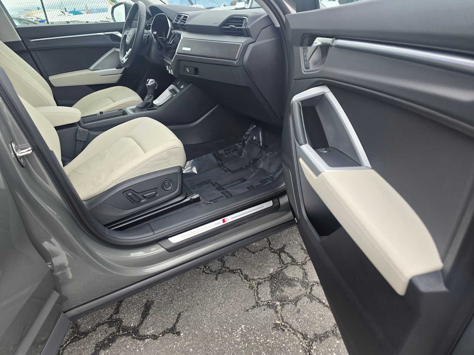 2023 Audi Q3 S line Premium Plus