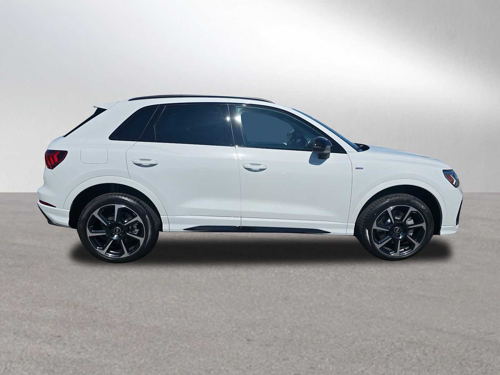 2025 Audi Q3 S line Premium Plus