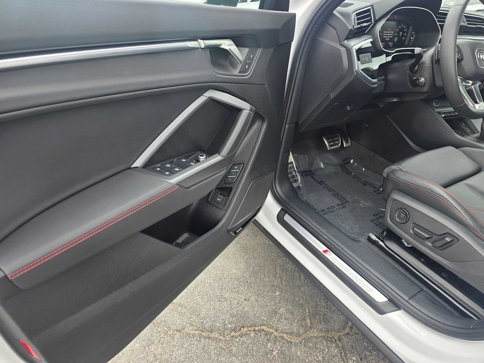 2025 Audi Q3 S line Premium Plus