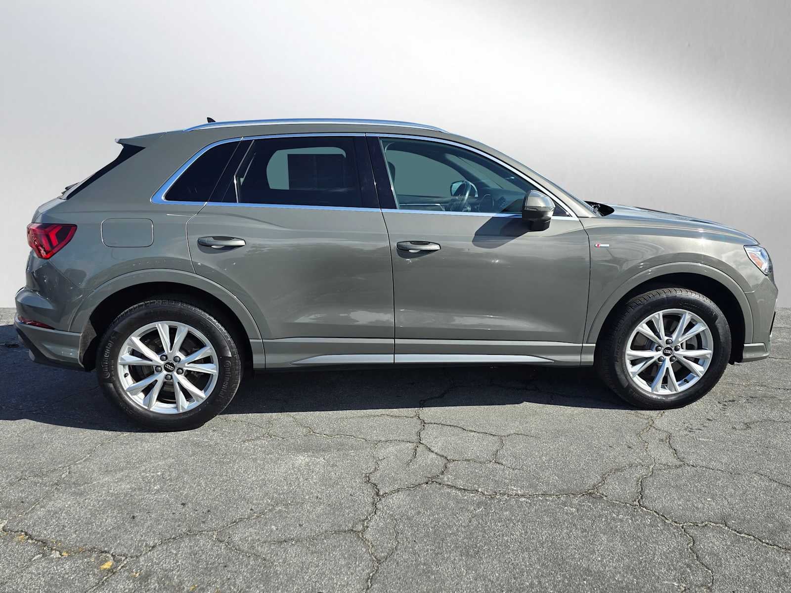 2023 Audi Q3 S line Premium Plus