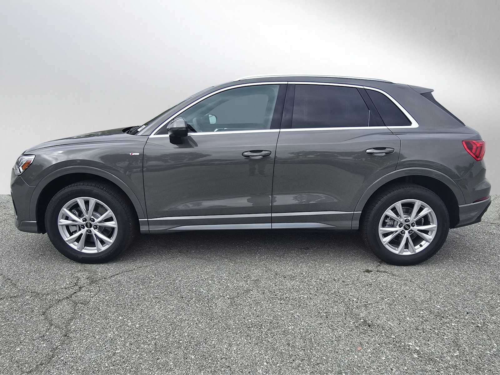 2025 Audi Q3 S line Premium Plus