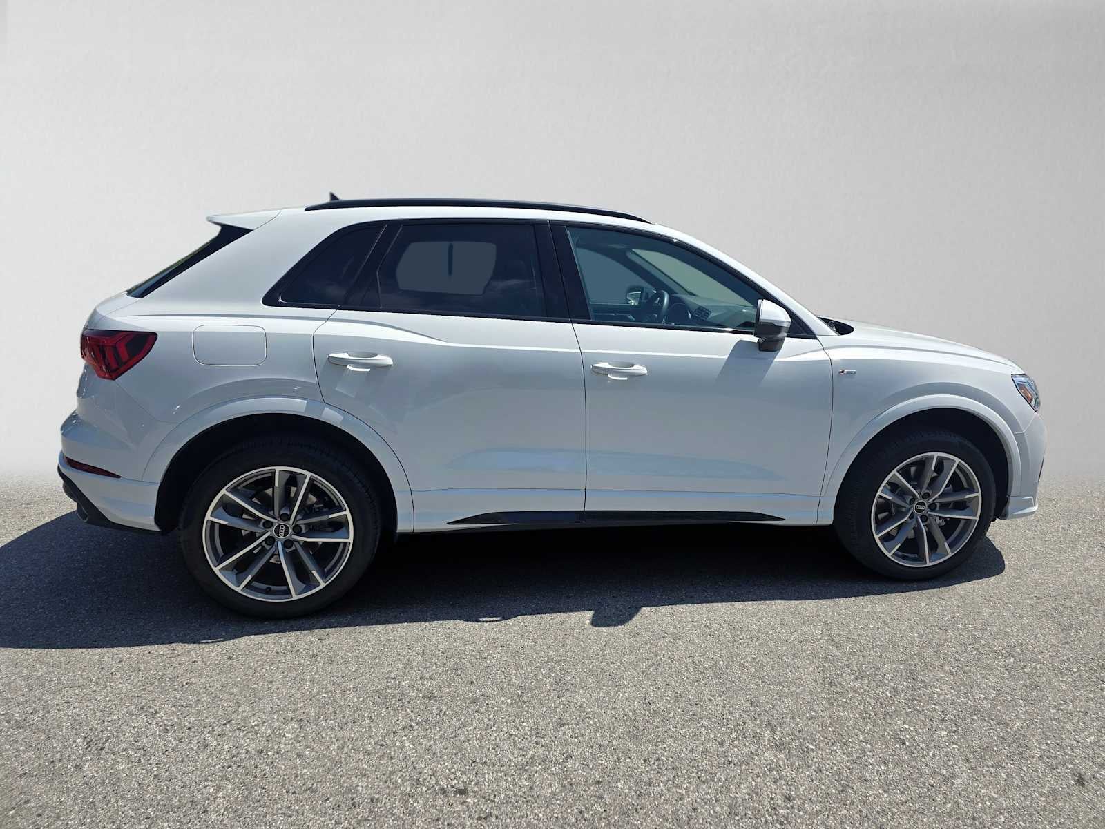 2023 Audi Q3 S line Premium Plus