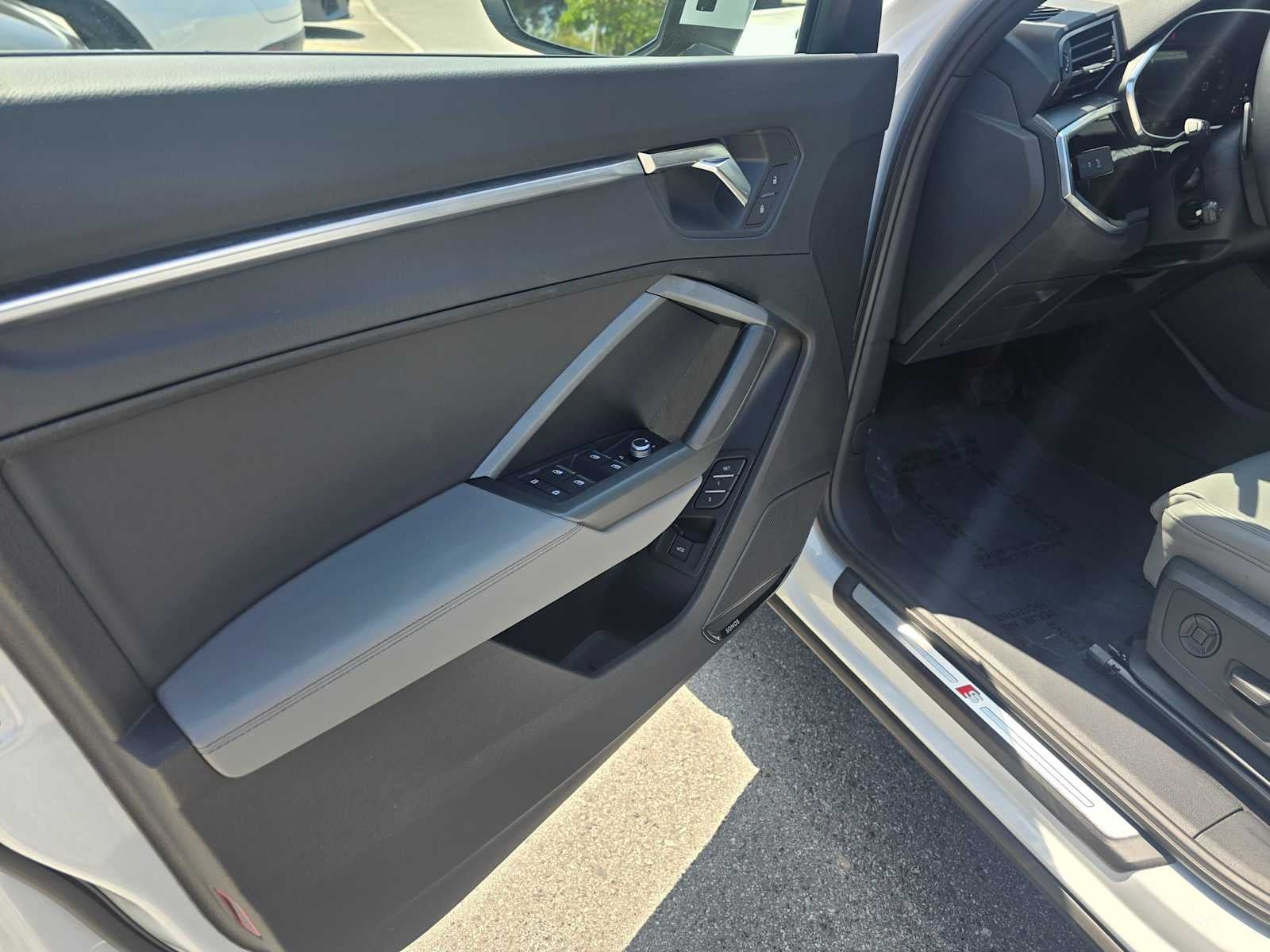 2023 Audi Q3 S line Premium Plus