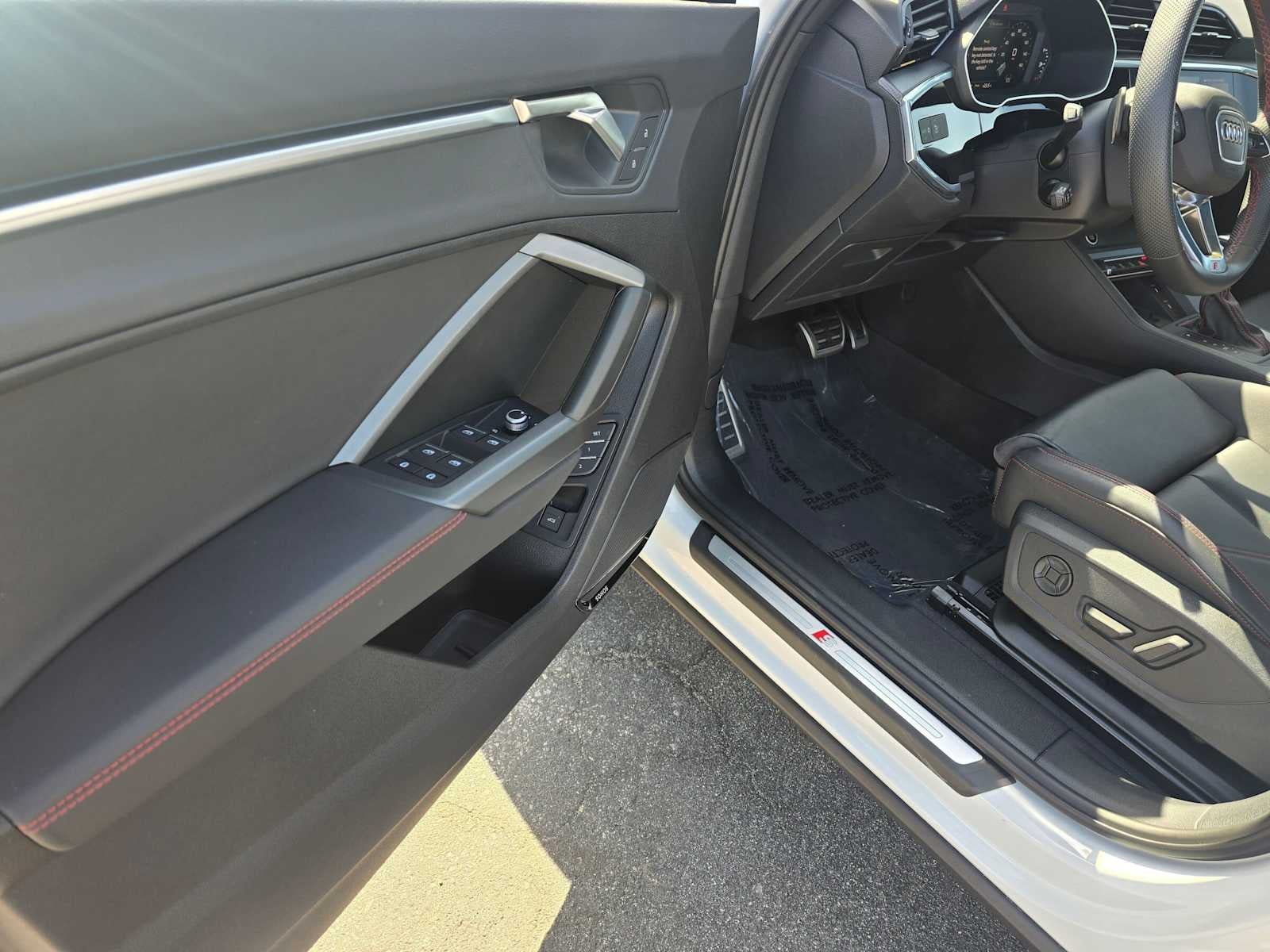 2025 Audi Q3 S line Premium Plus