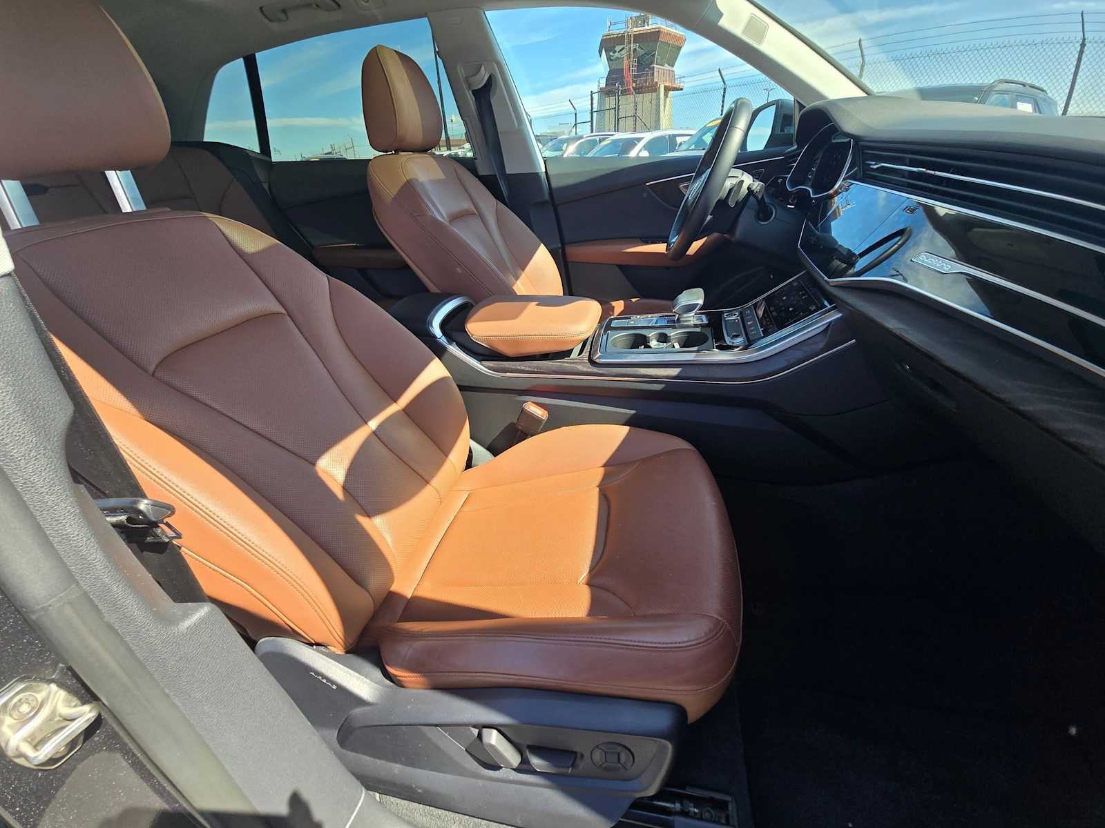 2022 Audi Q8 Premium Plus