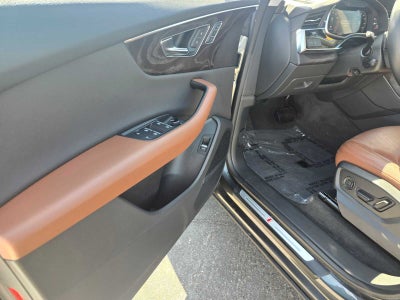 2022 Audi Q8 Premium Plus