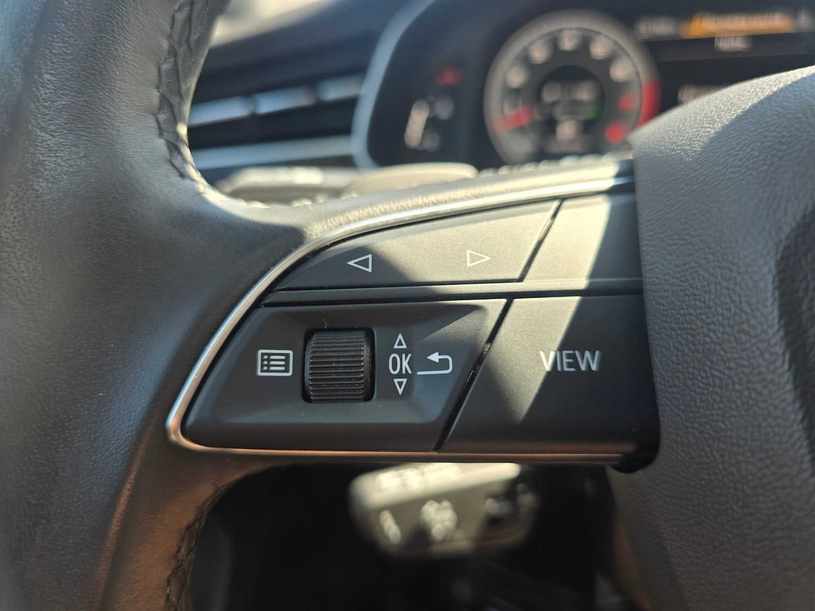 2022 Audi Q8 Premium Plus