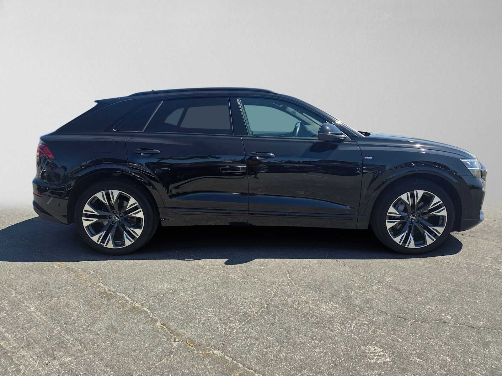 2026 Audi Q8 Premium Plus