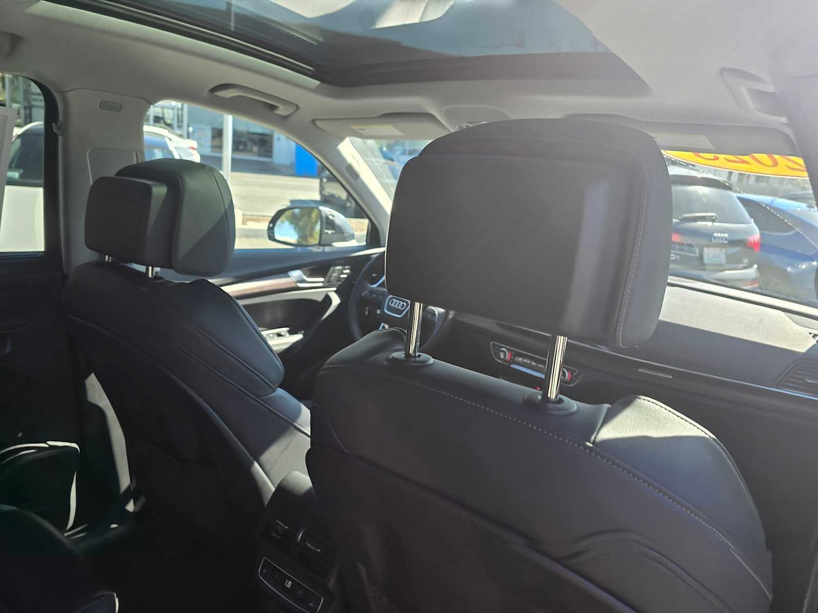 2023 Audi Q5 S line Prestige