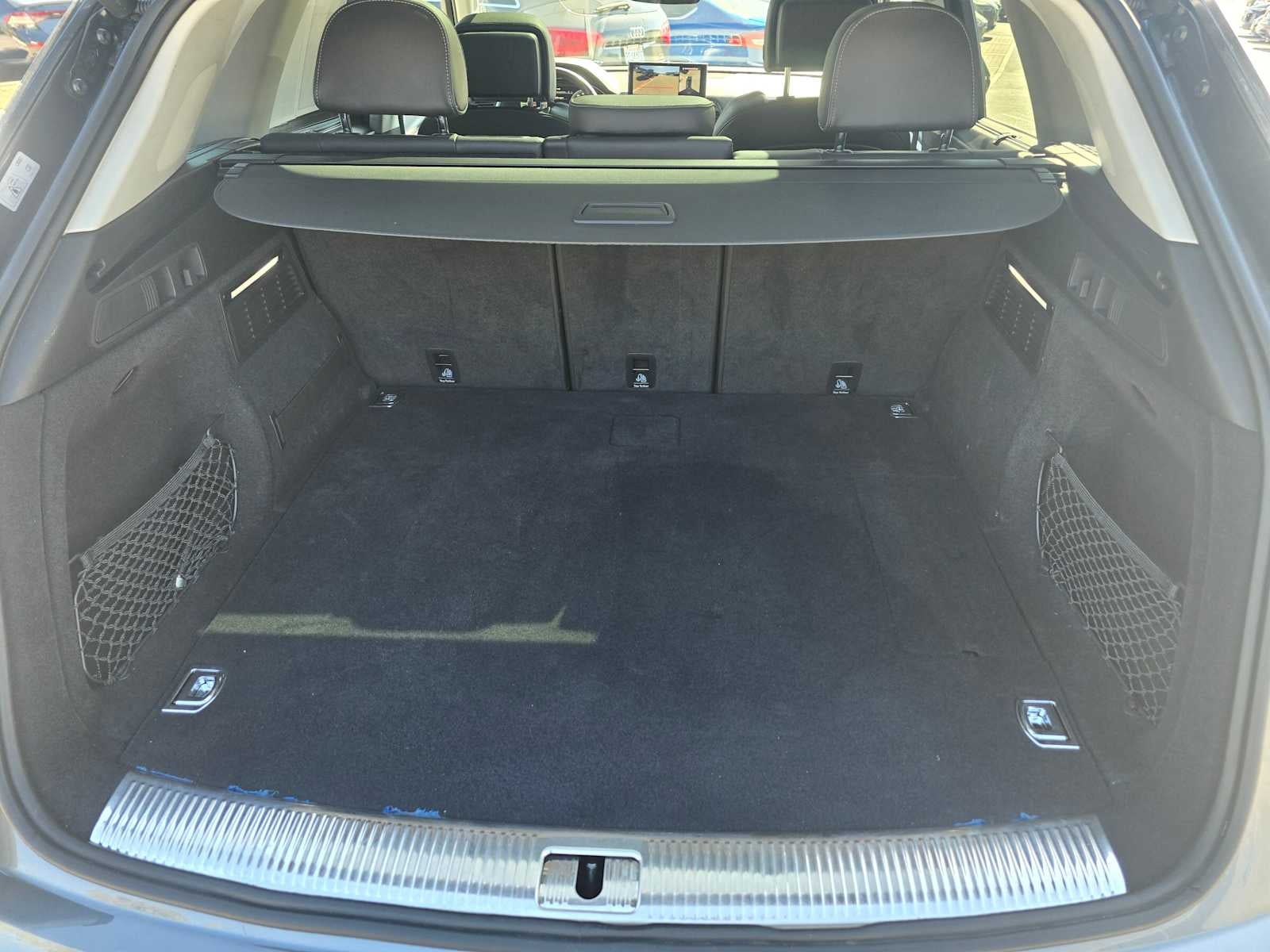 2023 Audi Q5 S line Prestige