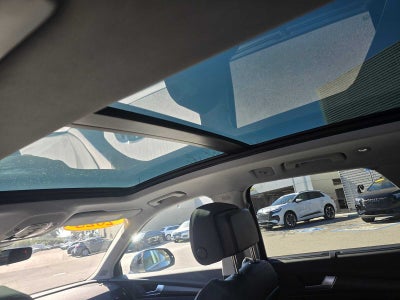 2023 Audi Q5 S line Prestige