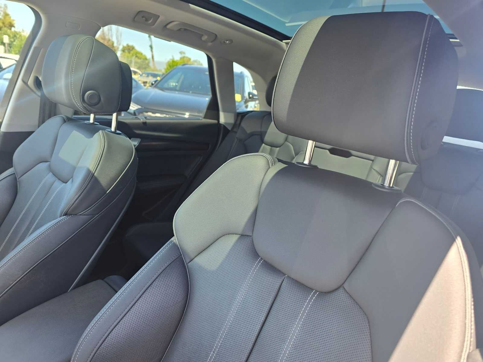2023 Audi Q5 S line Prestige