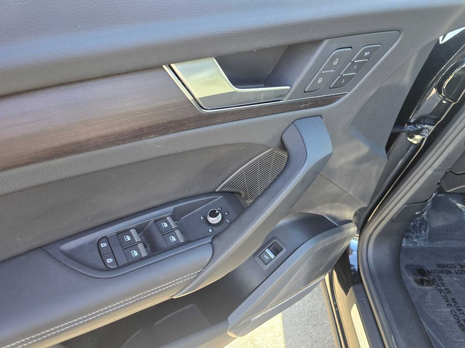 2023 Audi Q5 S line Prestige