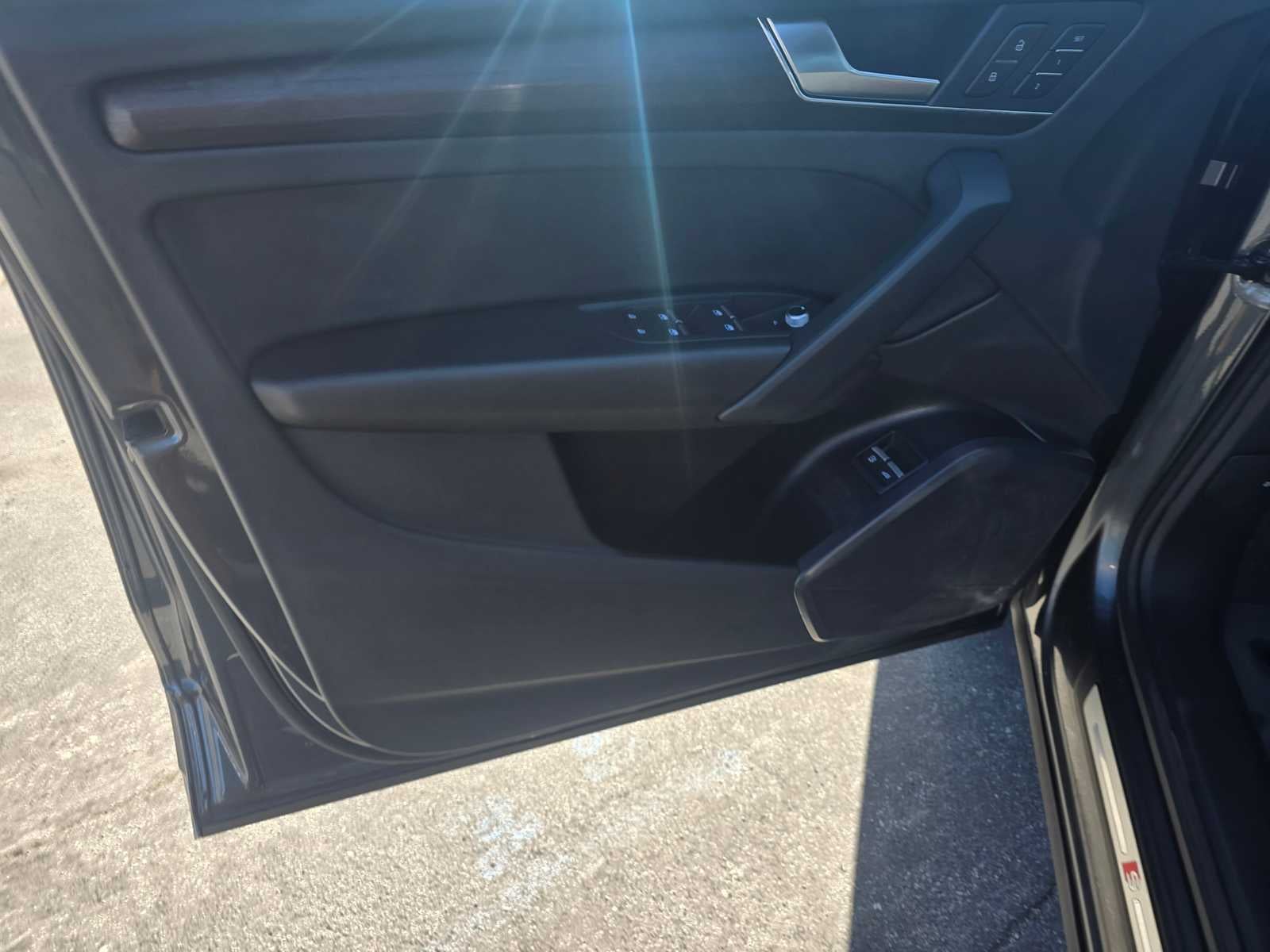 2023 Audi Q5 S line Premium