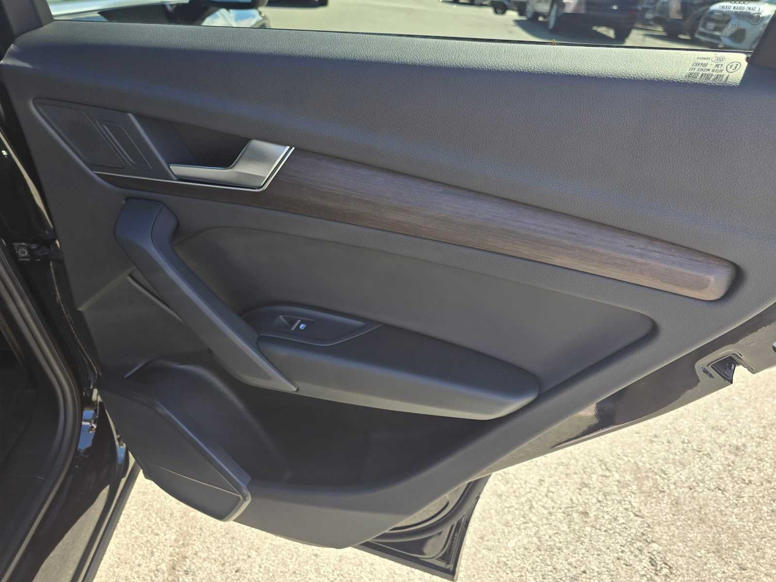 2024 Audi Q5 S line Premium