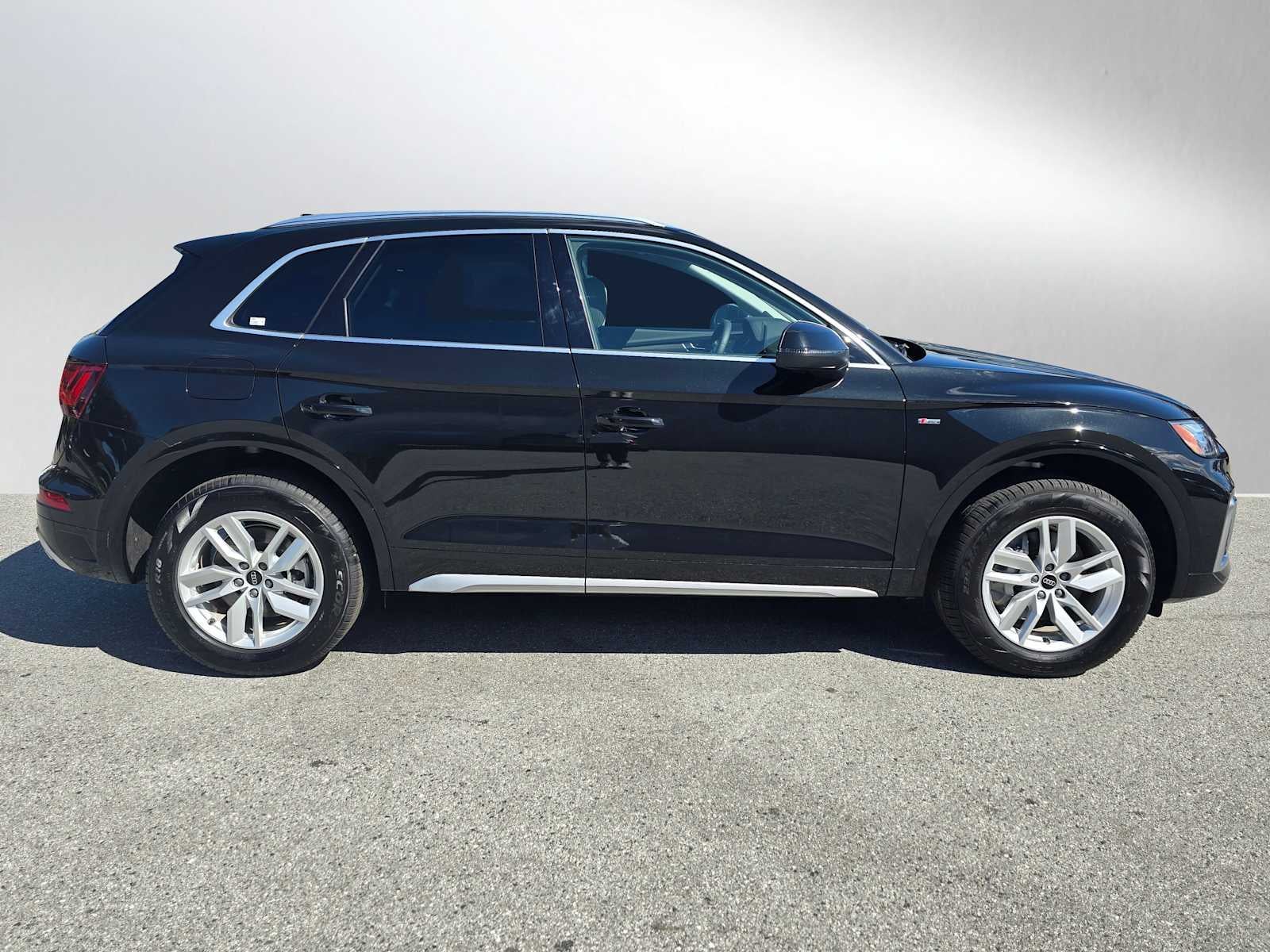 2024 Audi Q5 S line Premium