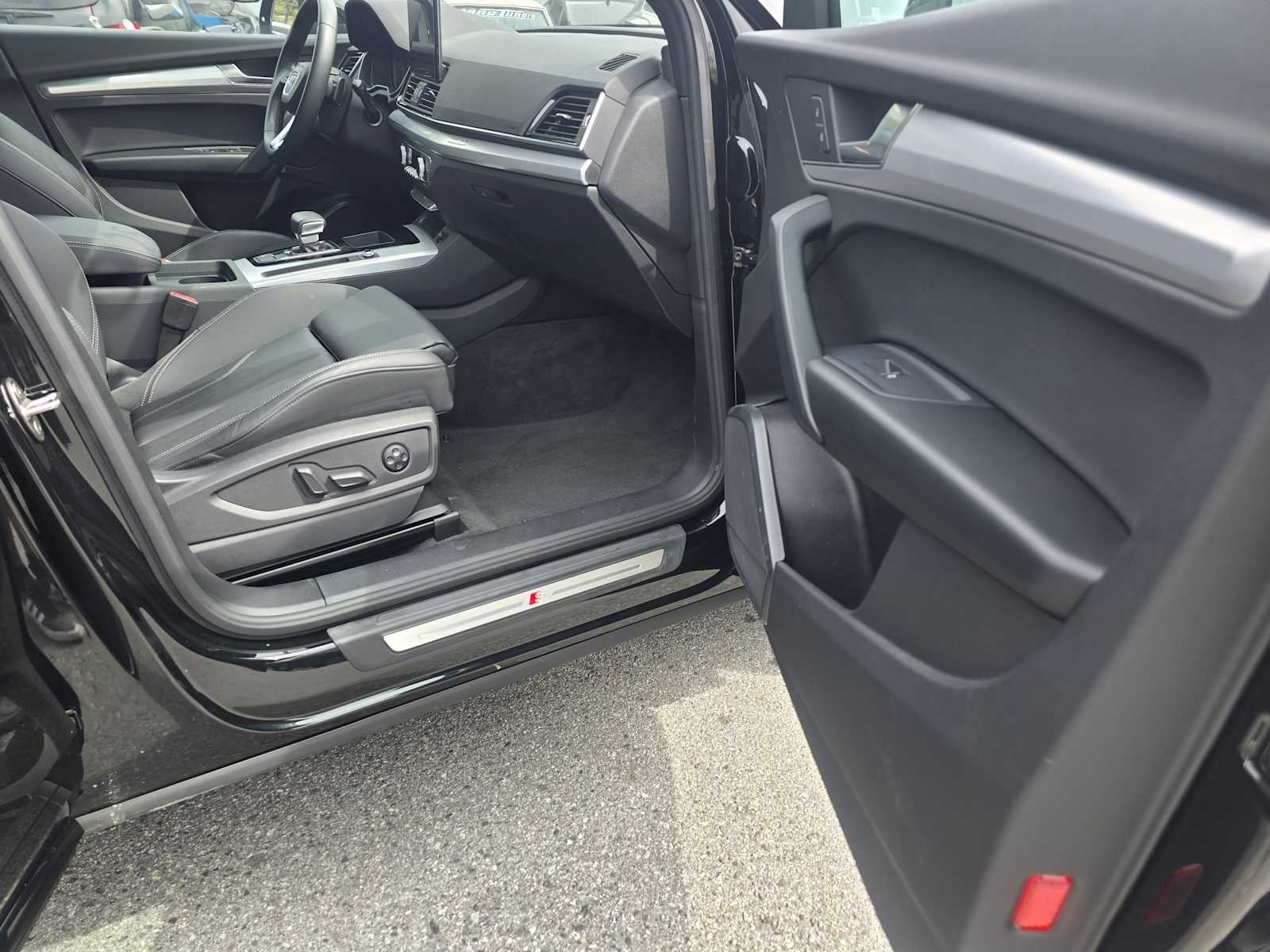 2025 Audi Q5 S line Premium