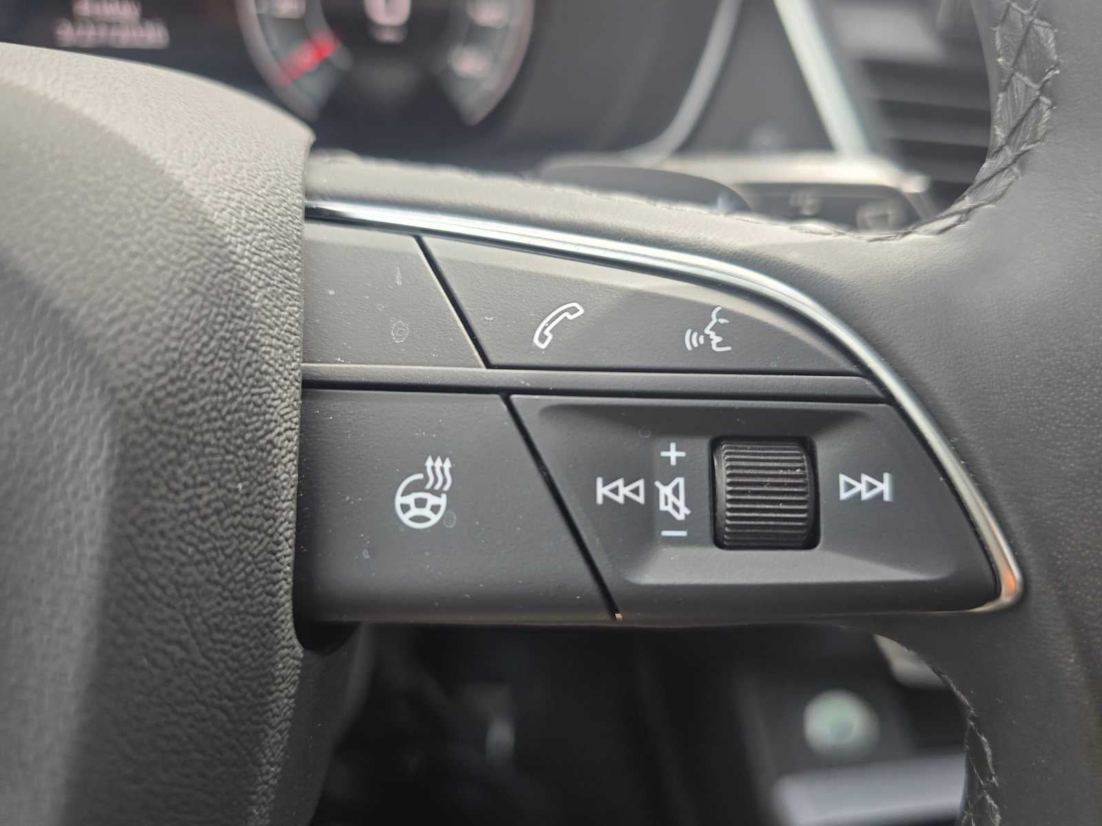 2025 Audi Q5 S line Premium