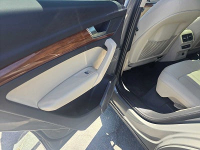 2023 Audi Q5 S line Premium