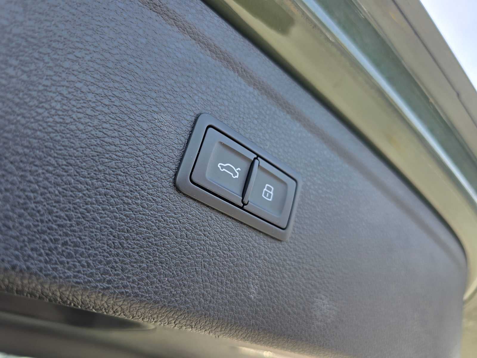 2025 Audi Q5 S line Premium