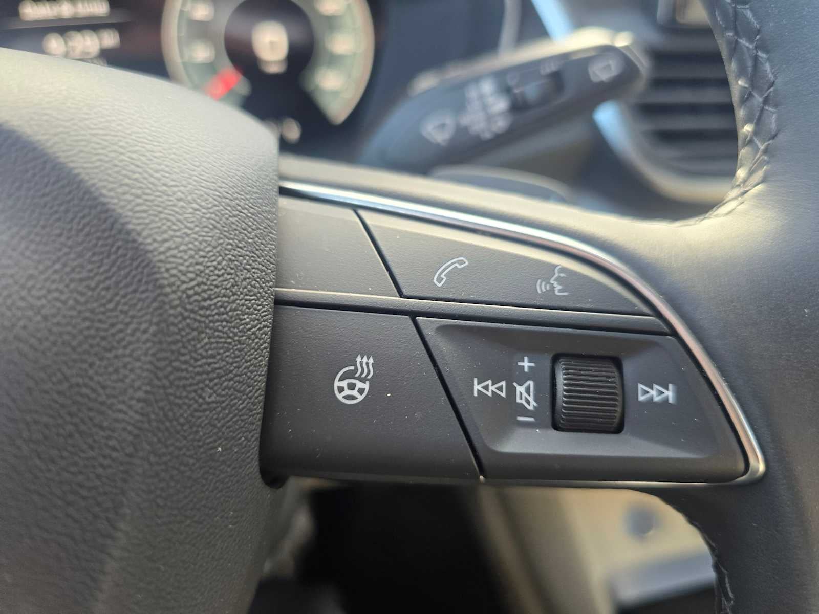 2025 Audi Q5 S line Premium