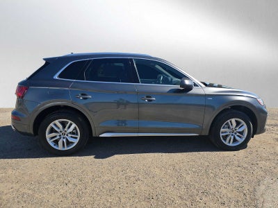 2022 Audi Q5 S line Premium