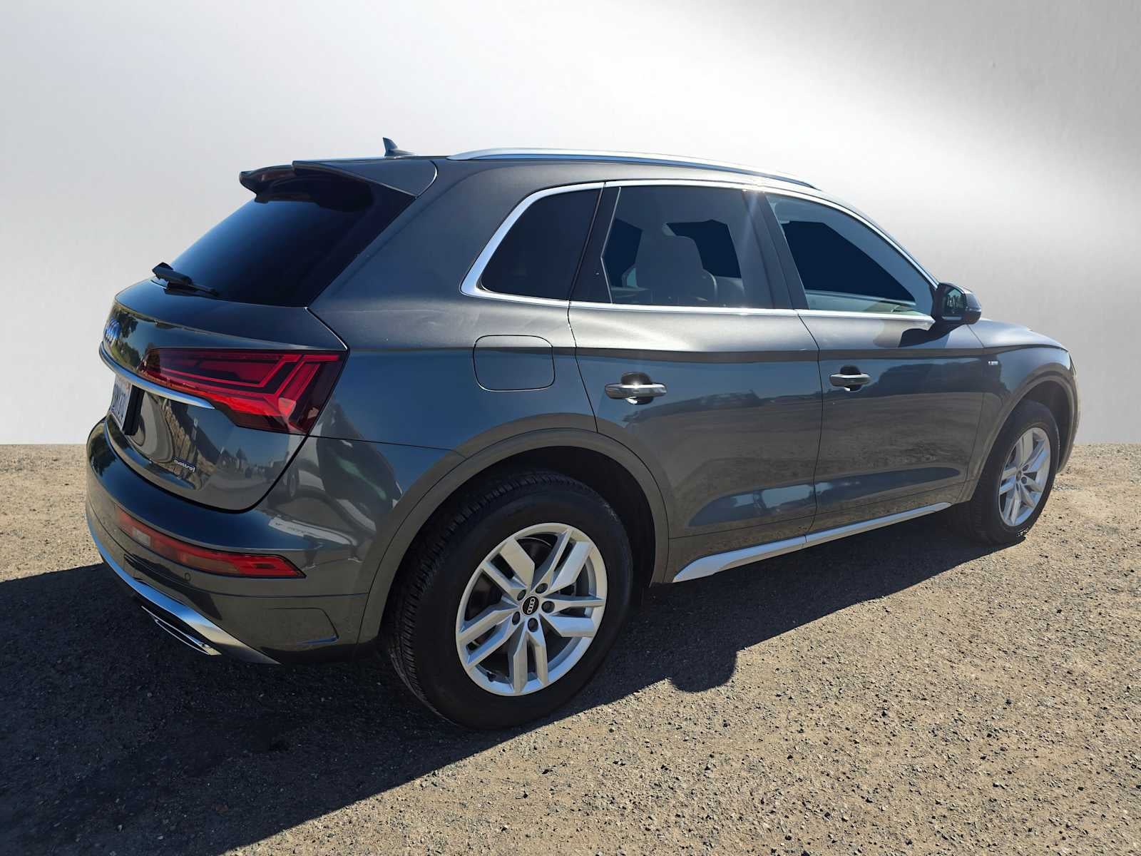 2022 Audi Q5 S line Premium