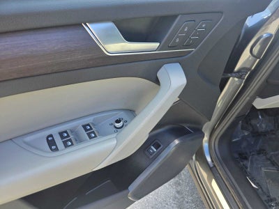 2022 Audi Q5 S line Premium