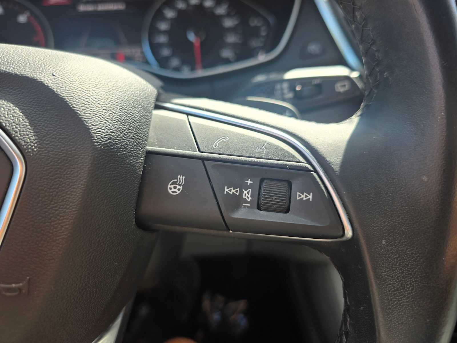 2022 Audi Q5 S line Premium