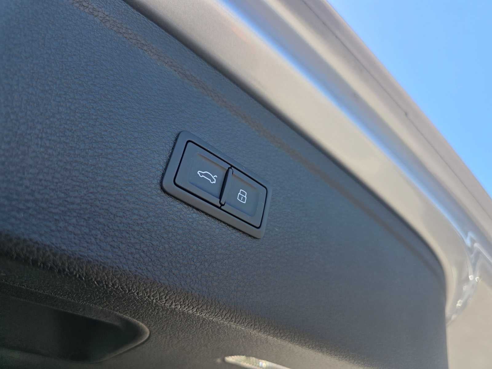 2025 Audi Q5 S line Premium