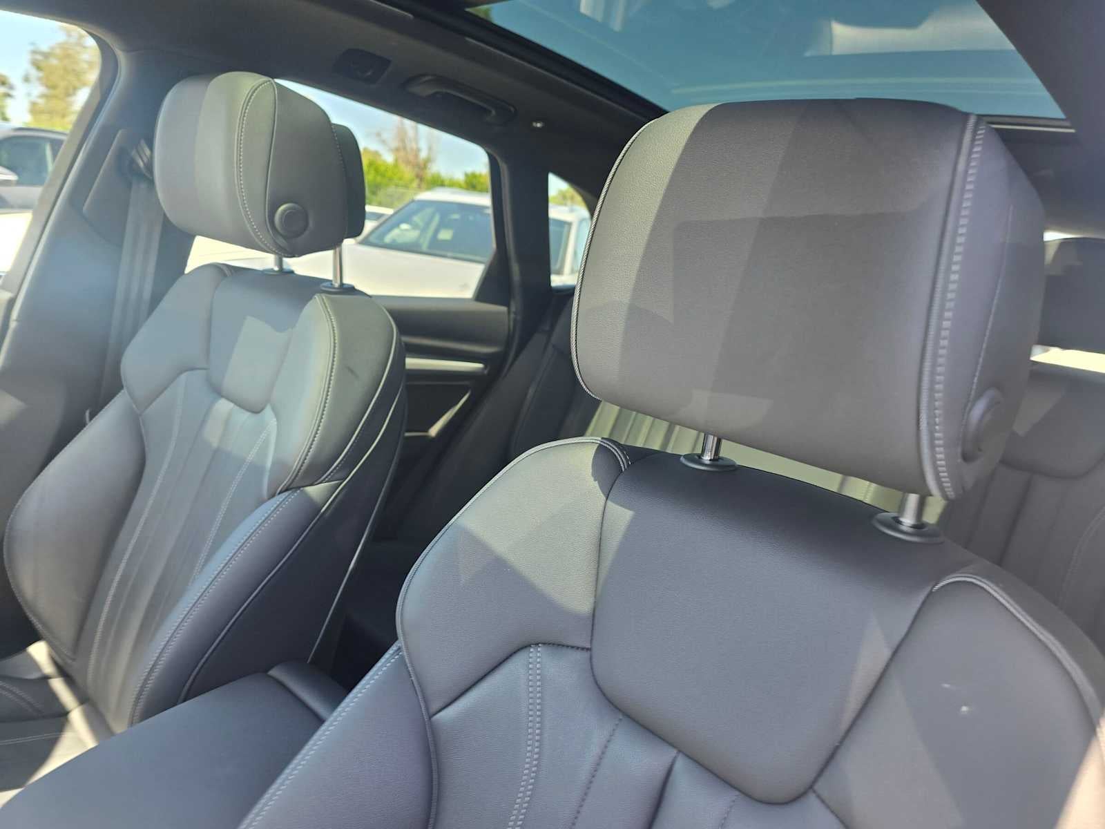 2025 Audi Q5 S line Premium