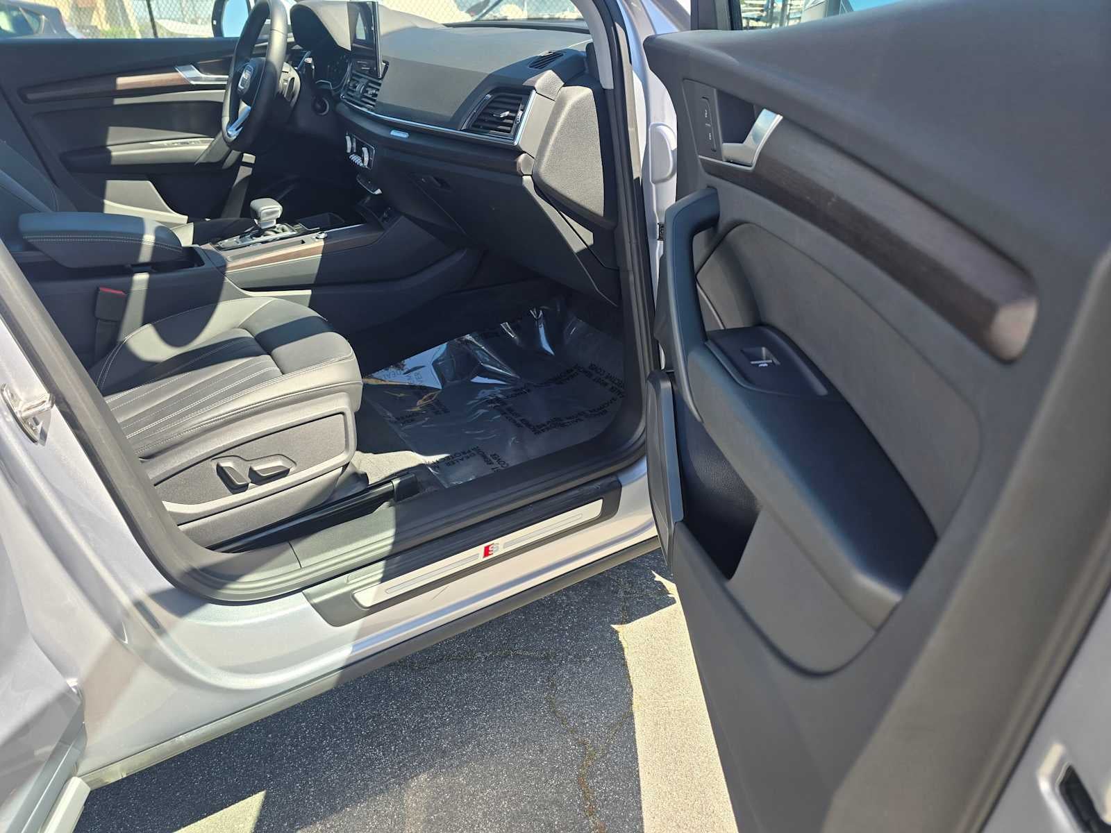 2023 Audi Q5 S line Premium