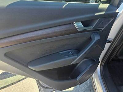 2023 Audi Q5 S line Premium