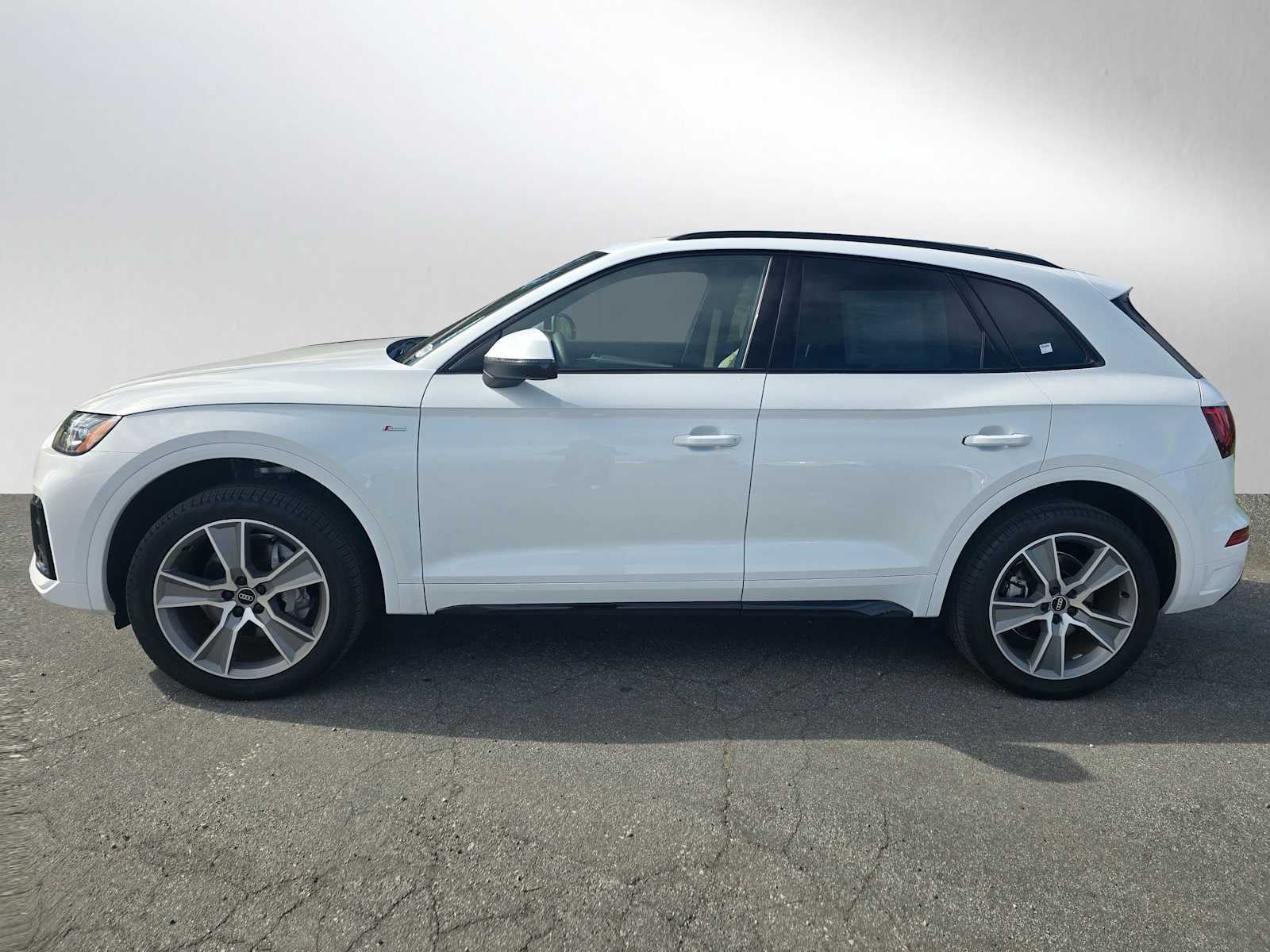 2025 Audi Q5 S line Premium