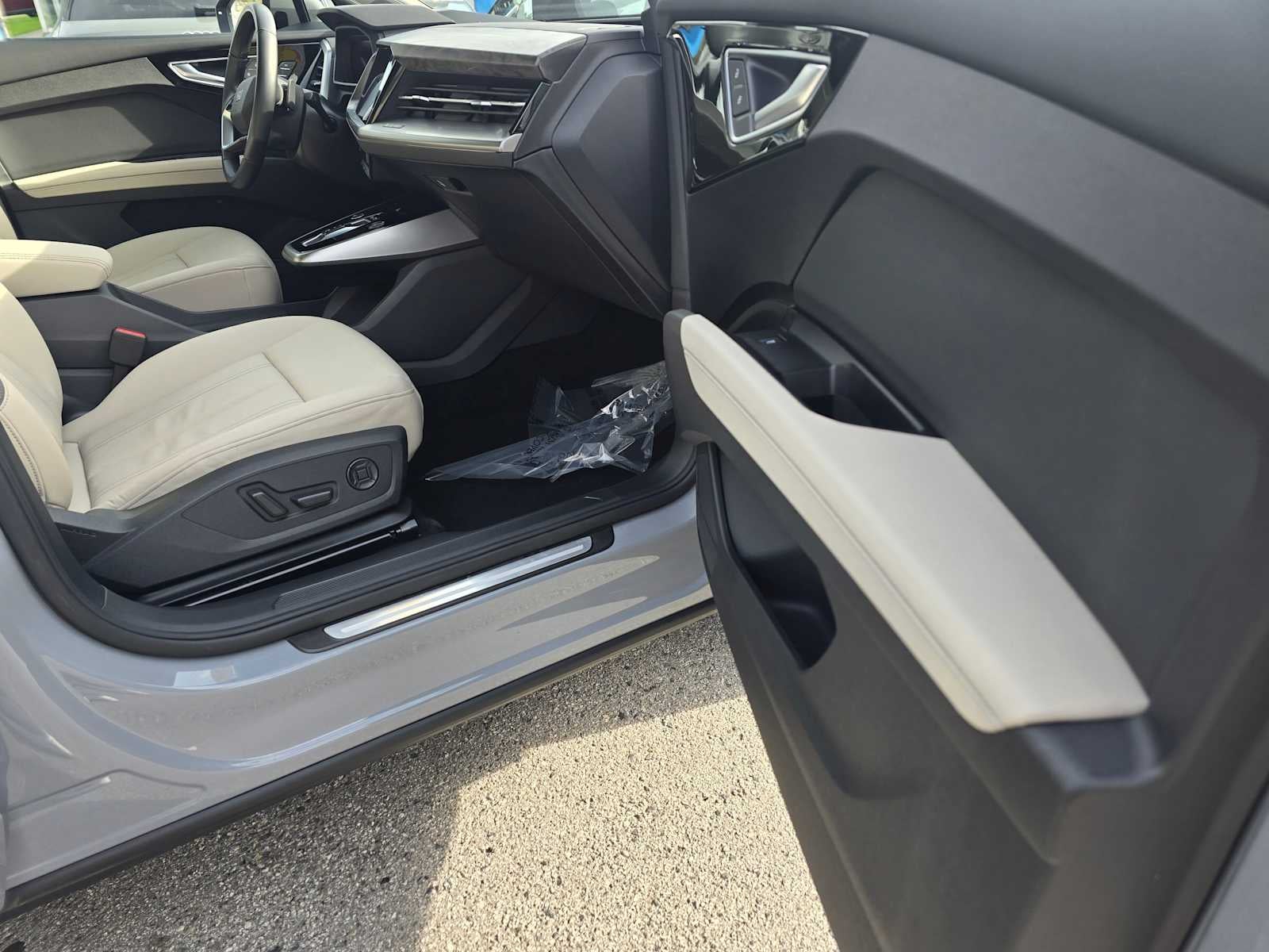 2022 Audi Q4 e-tron Prestige