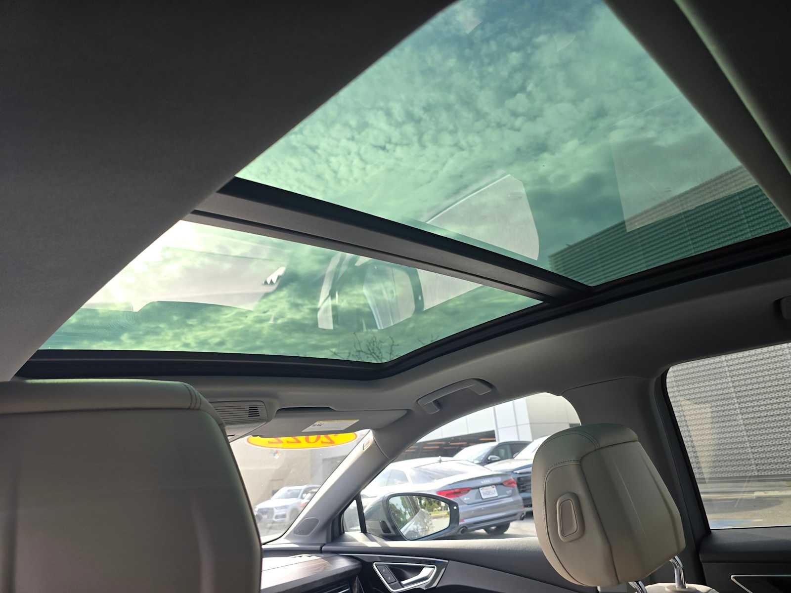 2022 Audi Q4 e-tron Prestige