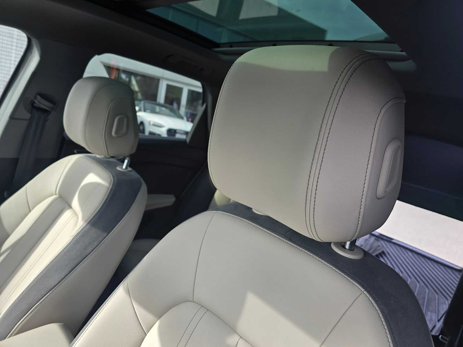 2022 Audi Q4 e-tron Prestige