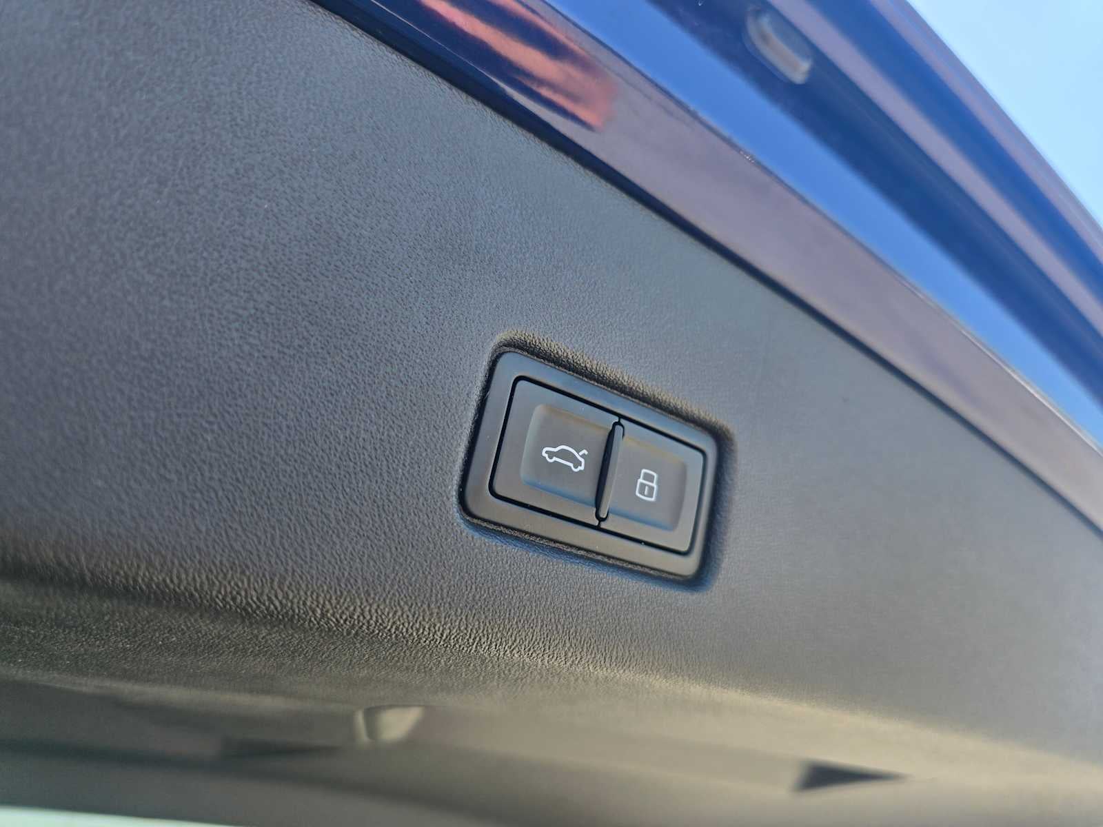 2023 Audi Q4 e-tron Premium