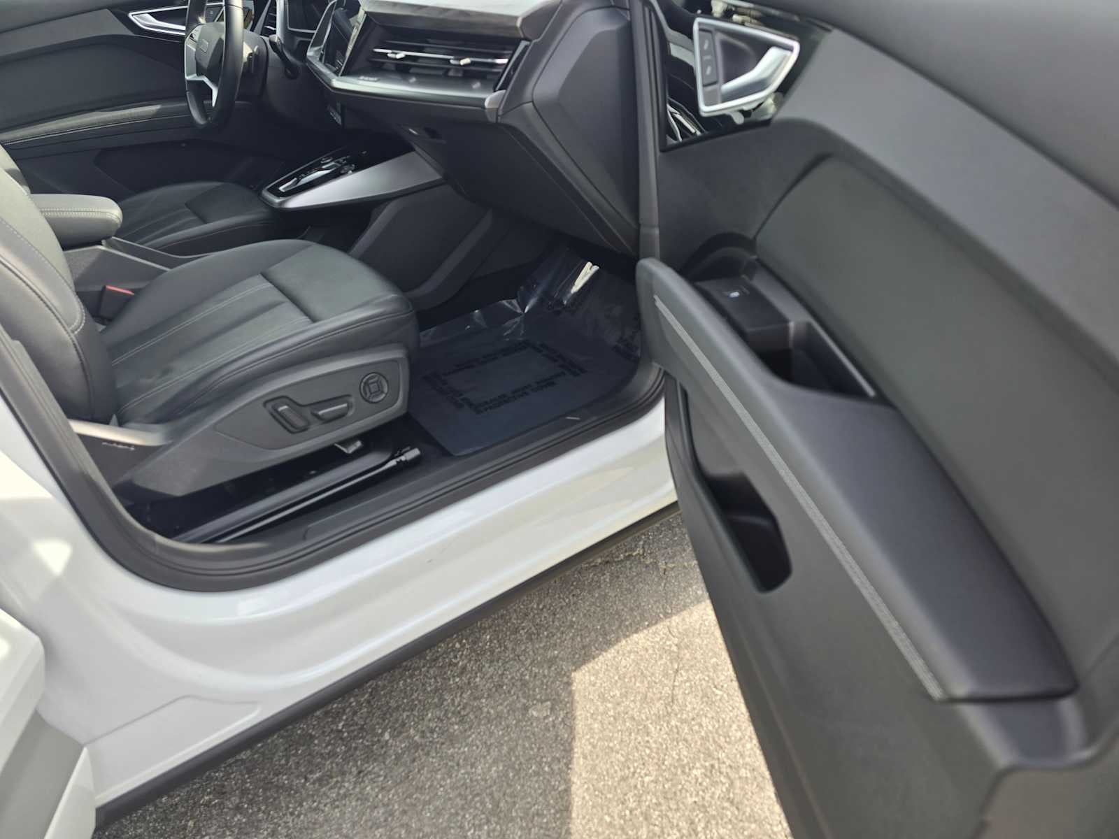 2023 Audi Q4 e-tron Premium Plus