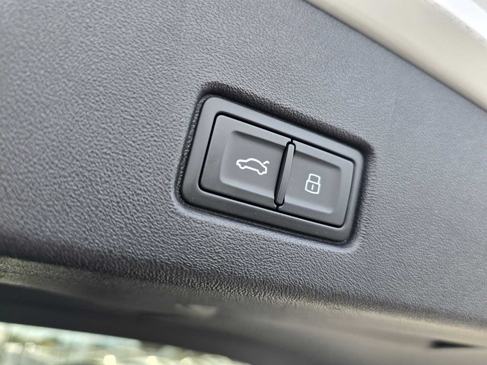 2023 Audi Q4 e-tron Premium Plus