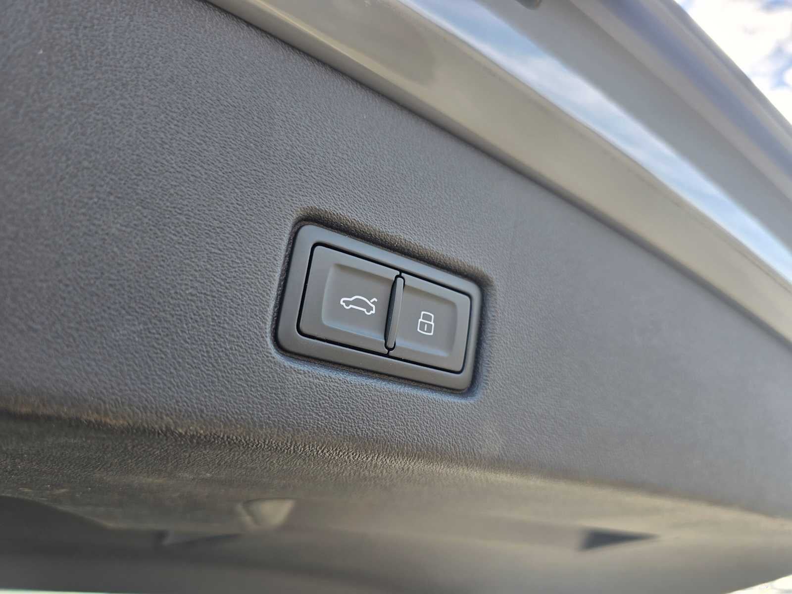2023 Audi Q4 e-tron Premium Plus