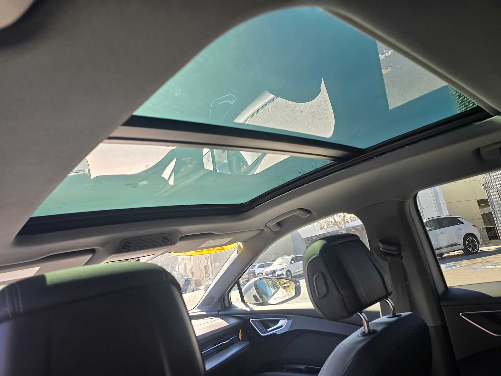 2024 Audi Q4 e-tron Premium Plus