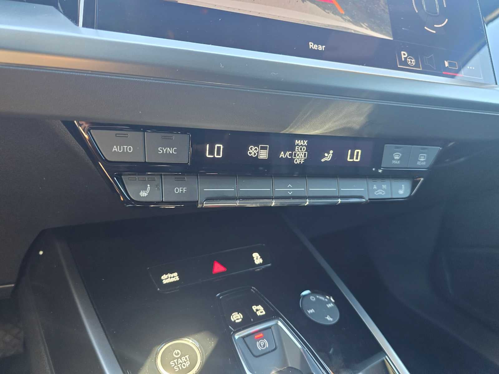 2024 Audi Q4 e-tron Premium Plus