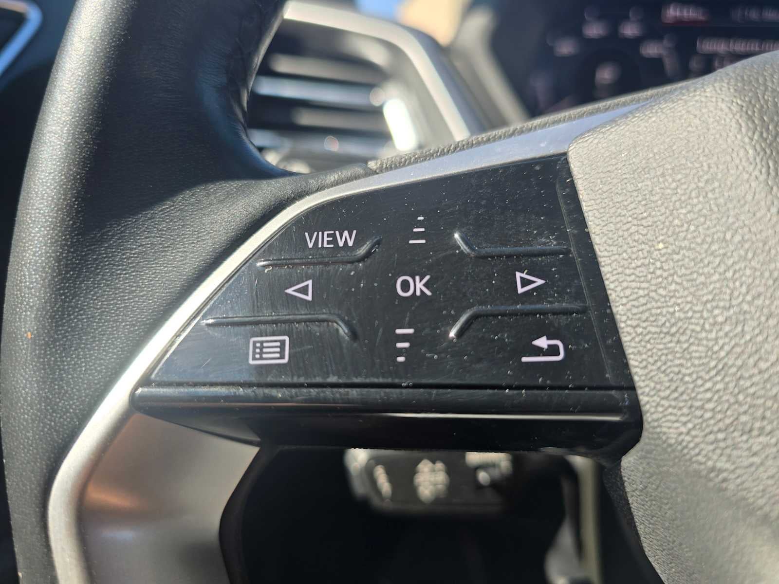 2024 Audi Q4 e-tron Premium Plus