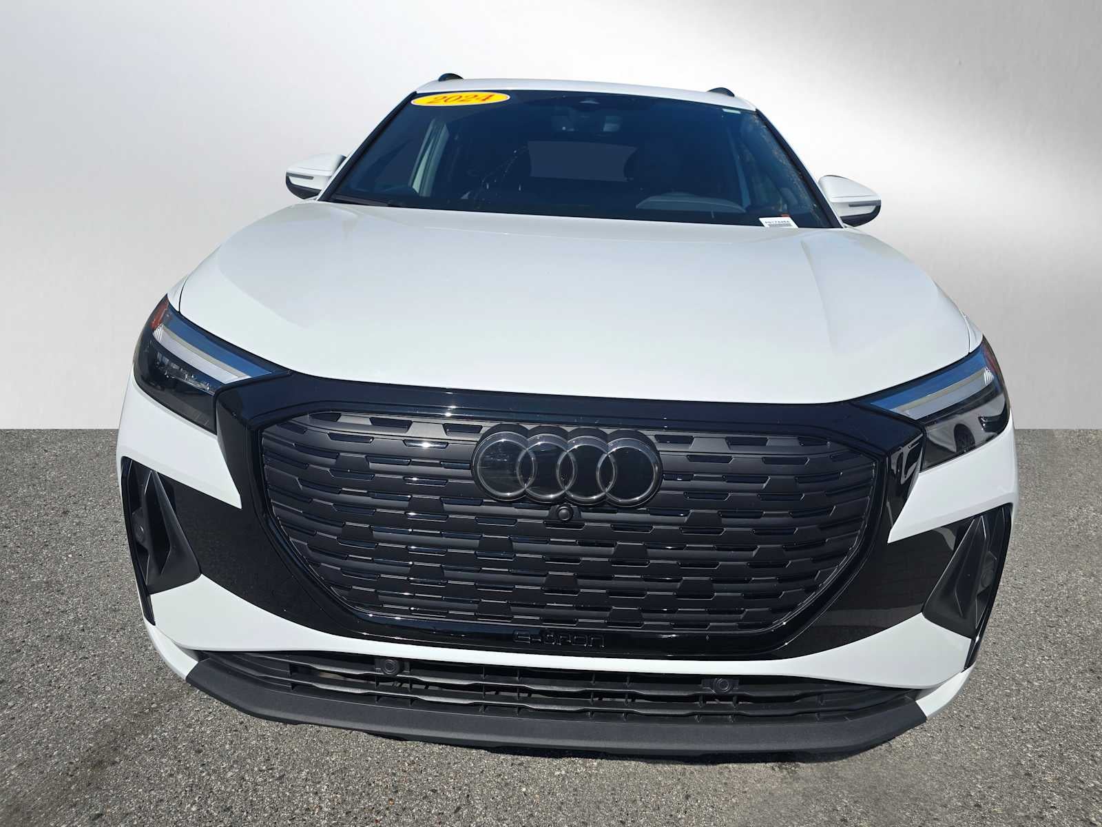 2024 Audi Q4 e-tron Premium Plus