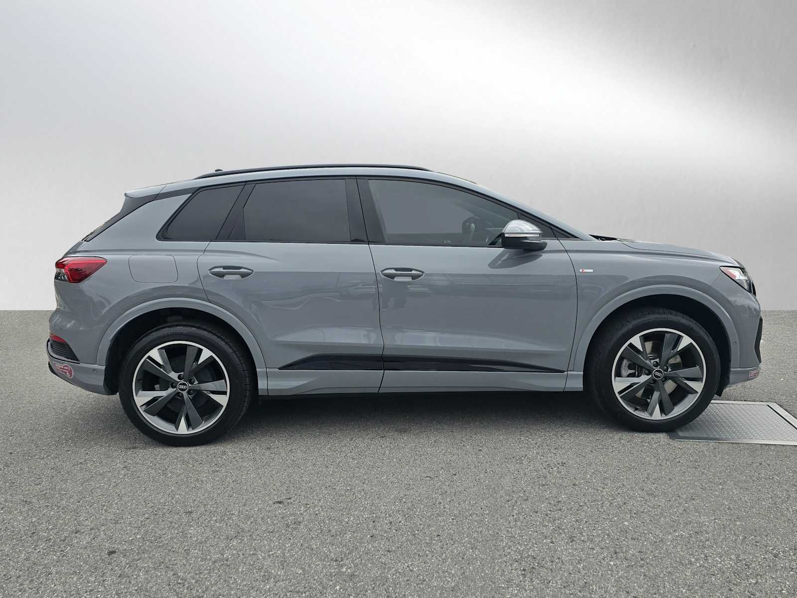 2023 Audi Q4 e-tron Premium Plus