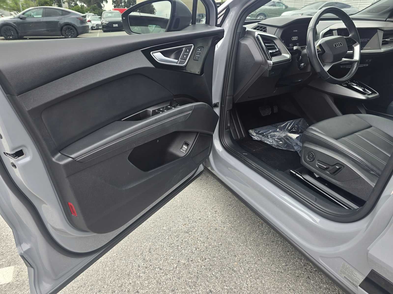 2023 Audi Q4 e-tron Premium Plus