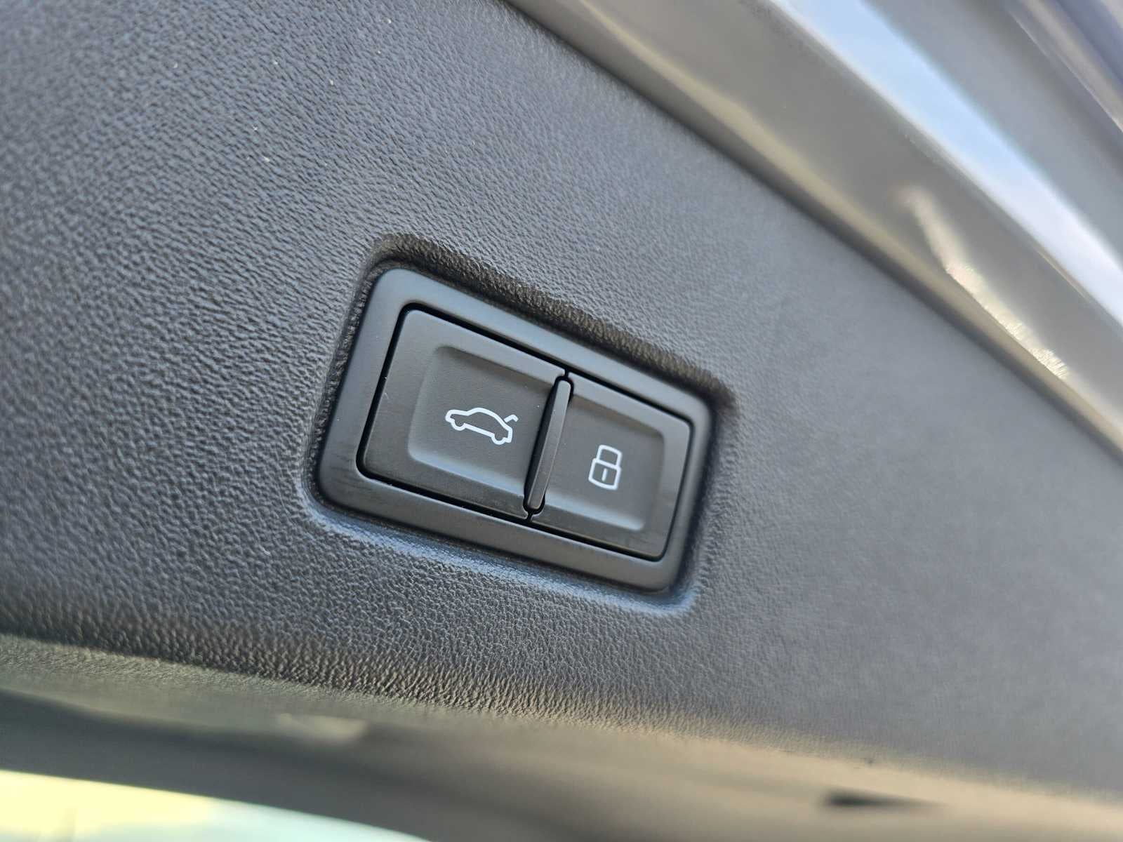 2023 Audi Q4 e-tron Premium Plus